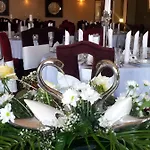 Luzycki & Restauracja מוטל לובאן