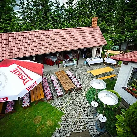 汽车旅馆 Luzycki & Restauracja