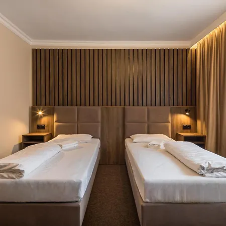 Motel Luzycki & Restauracja Luban (Luban)