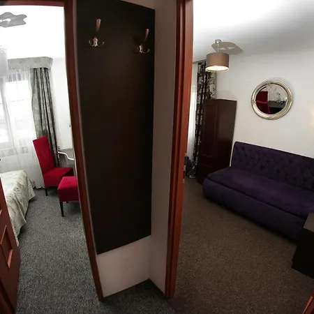 Luzycki & Restauracja Motel 3*