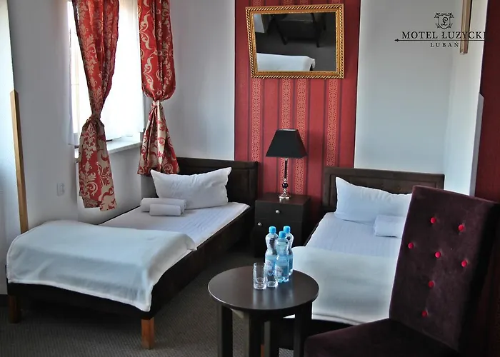 Motel Luzycki & Restauracja 3*